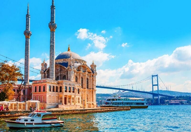 Ortaköy Square
