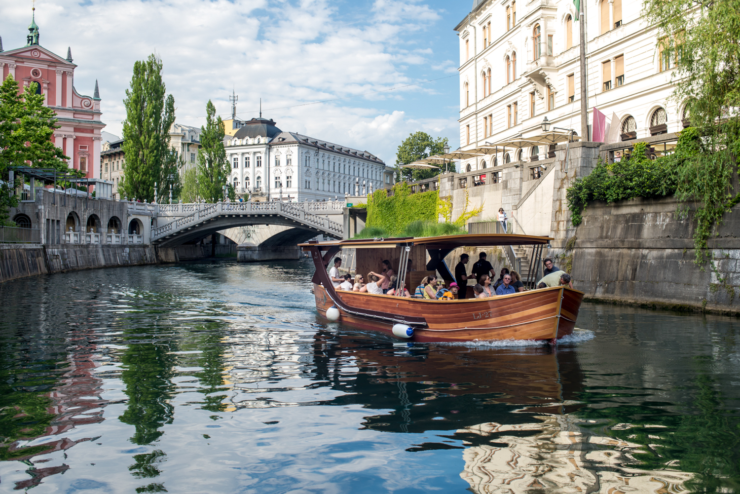 Barka Ljubljanica by Lakercraft
