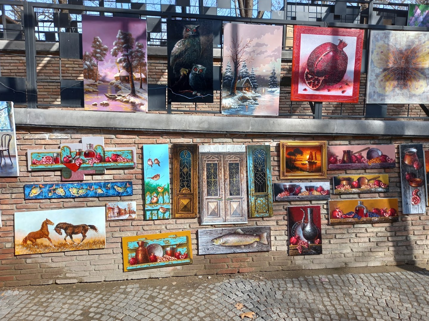 Dry Bridge Market