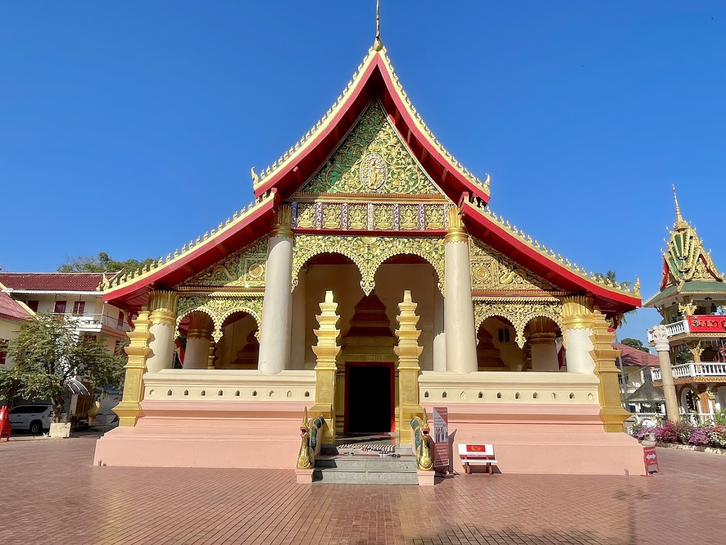 Wat Ong Teu Temple
