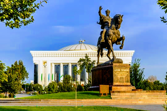 Amir Temur Square