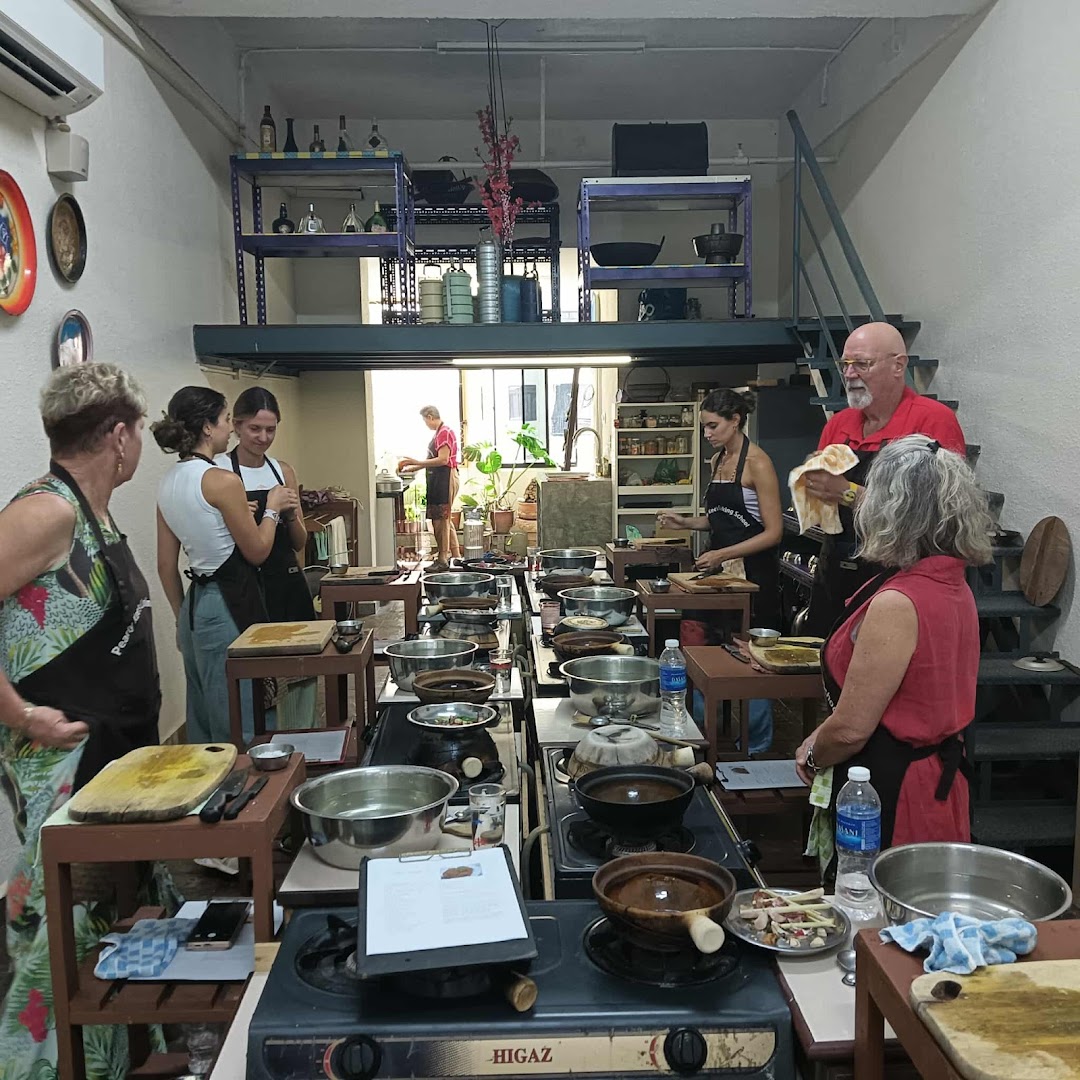 Pearly Kee Cooking School