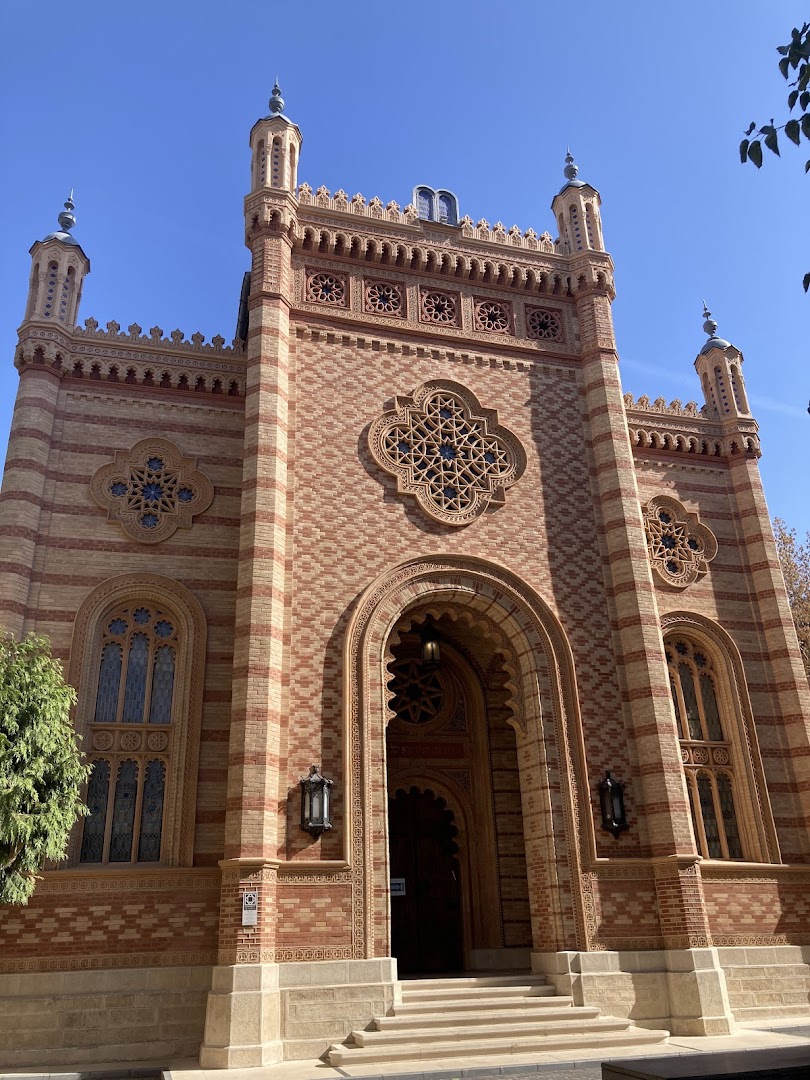 The "Choral" Temple