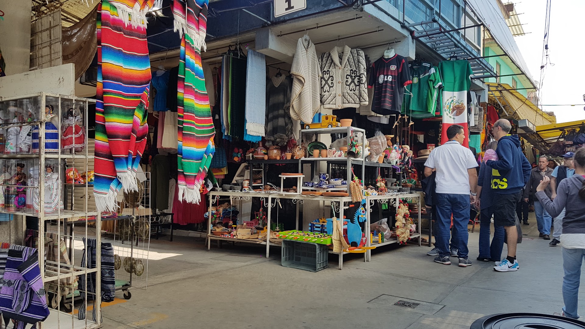 Mercado de Artesanías La Ciudadela