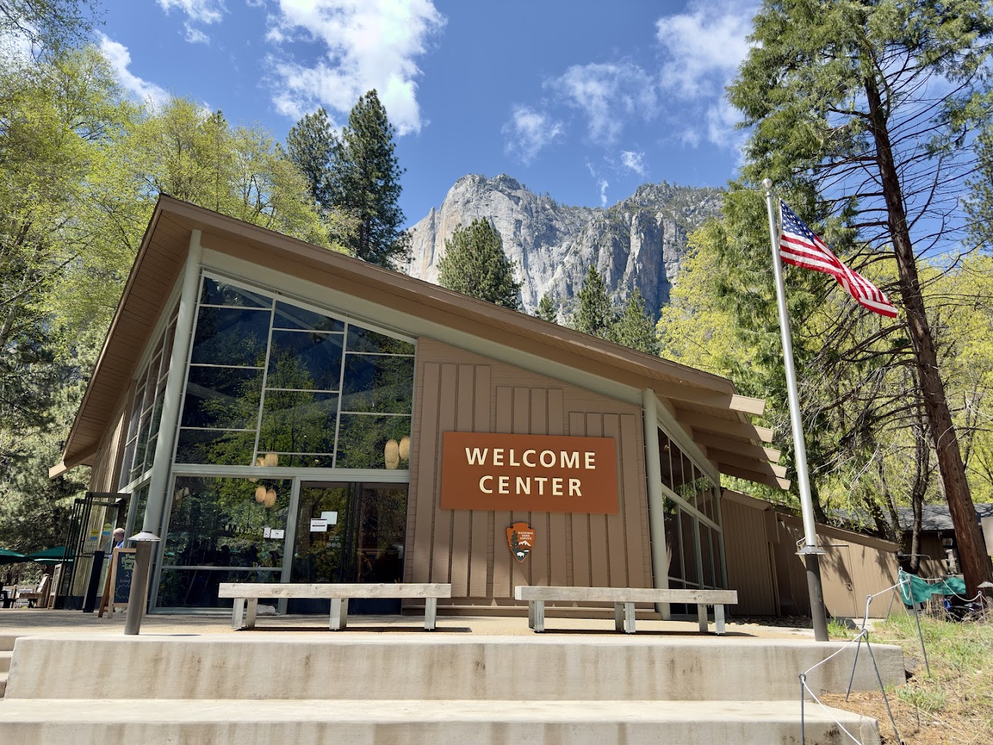 Yosemite Valley Welcome Center