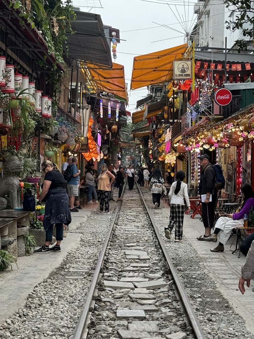 Train street coffee