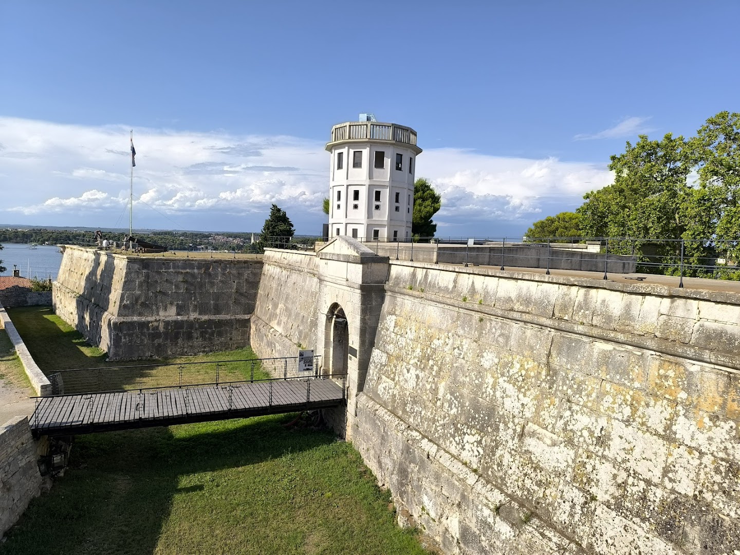 Pula Citadel