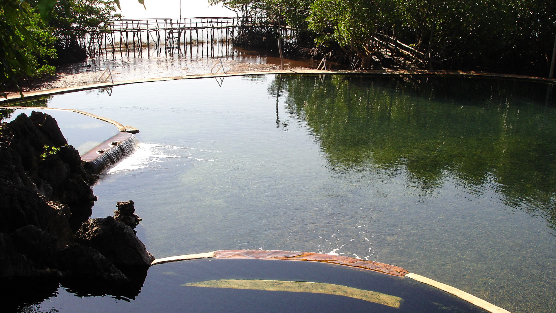 Maquinit Hot Spring
