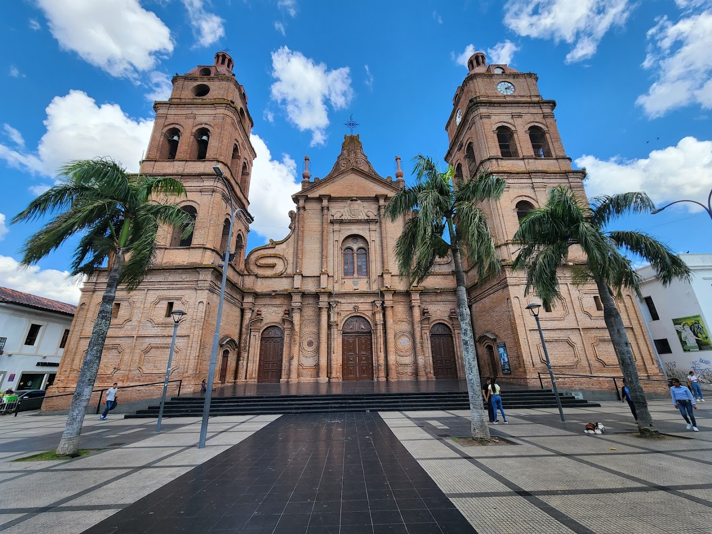 Catedral Metropolitana Basílica Menor de San Lorenzo de Santa Cruz