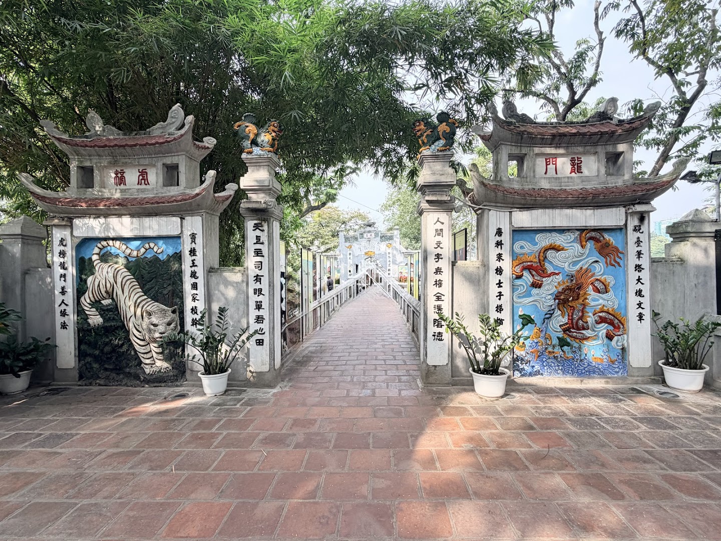 Ngoc Son Temple