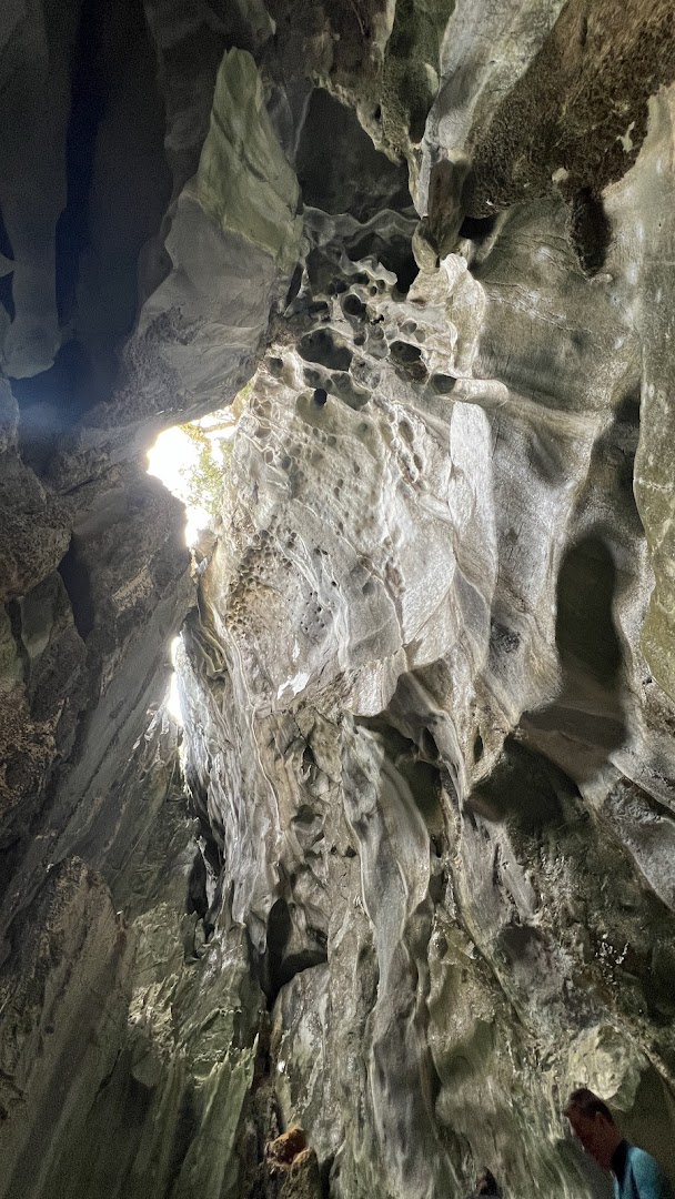 Cudugnon Cave